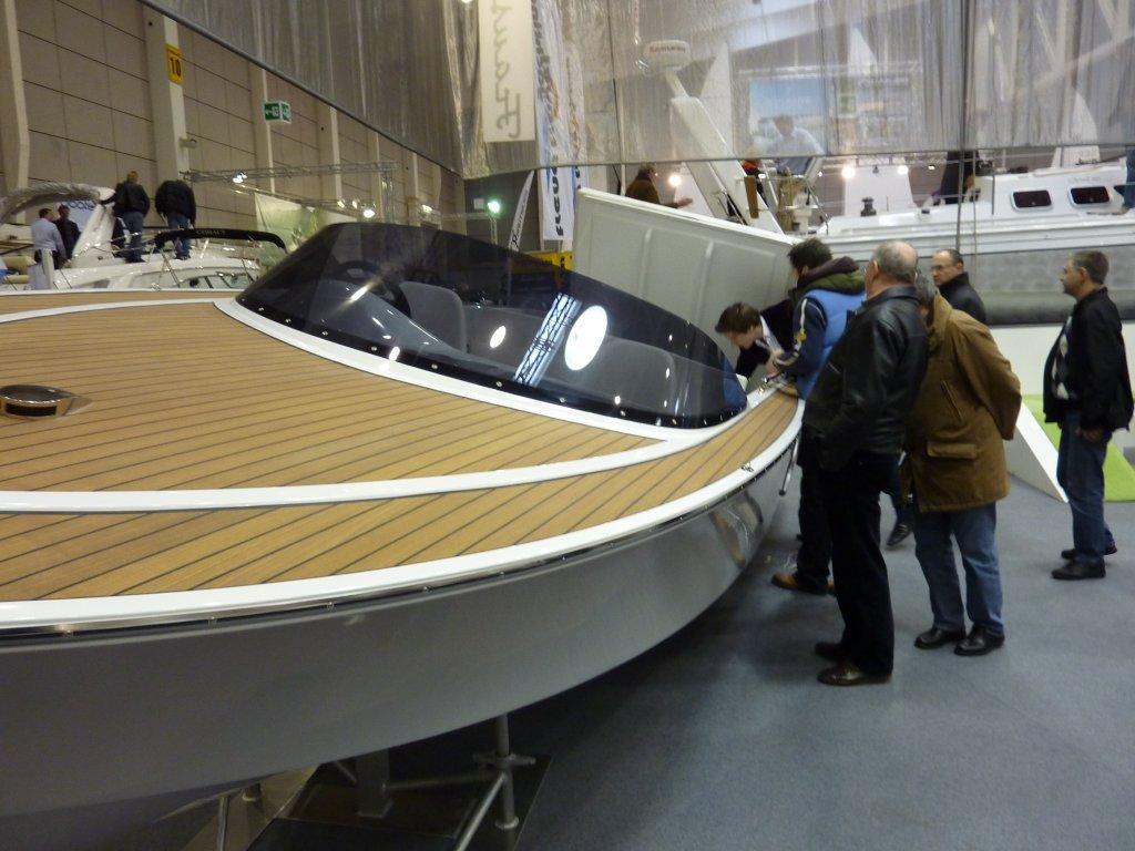 E-Boot mit LI-ION Akkus - Messe Tulln 2011