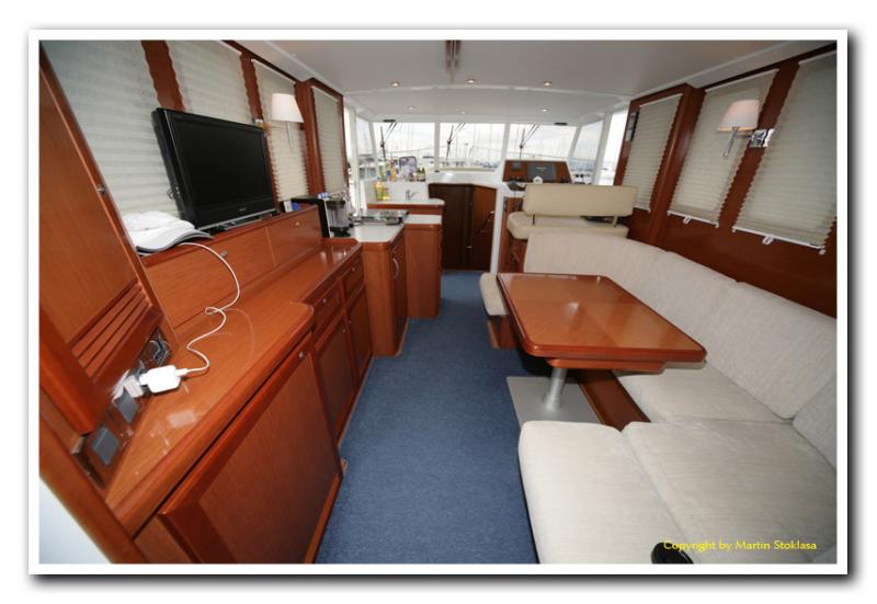 Beneteau Swift Trawler 42 - Salon